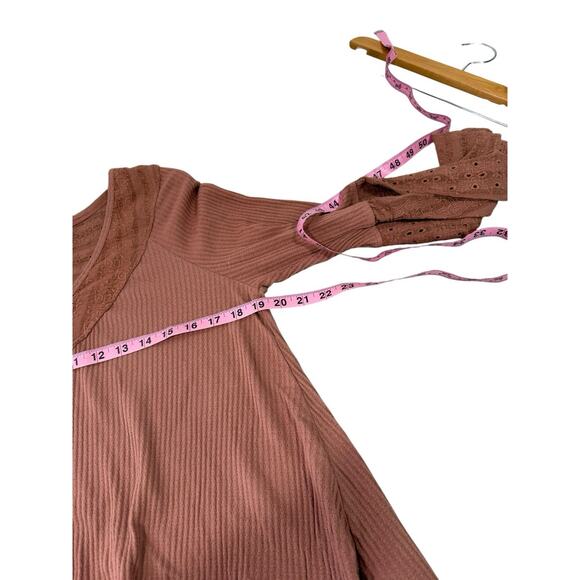 Free People Women’s Top Parisian Nights Eyelet Trim Bell Sleeves Ribbed Small - Picture 6 of 8